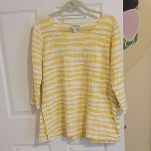 Kathleen Sommers SzMed raised Striped Yellow and White 3/4 Sleeve scoop neck Top